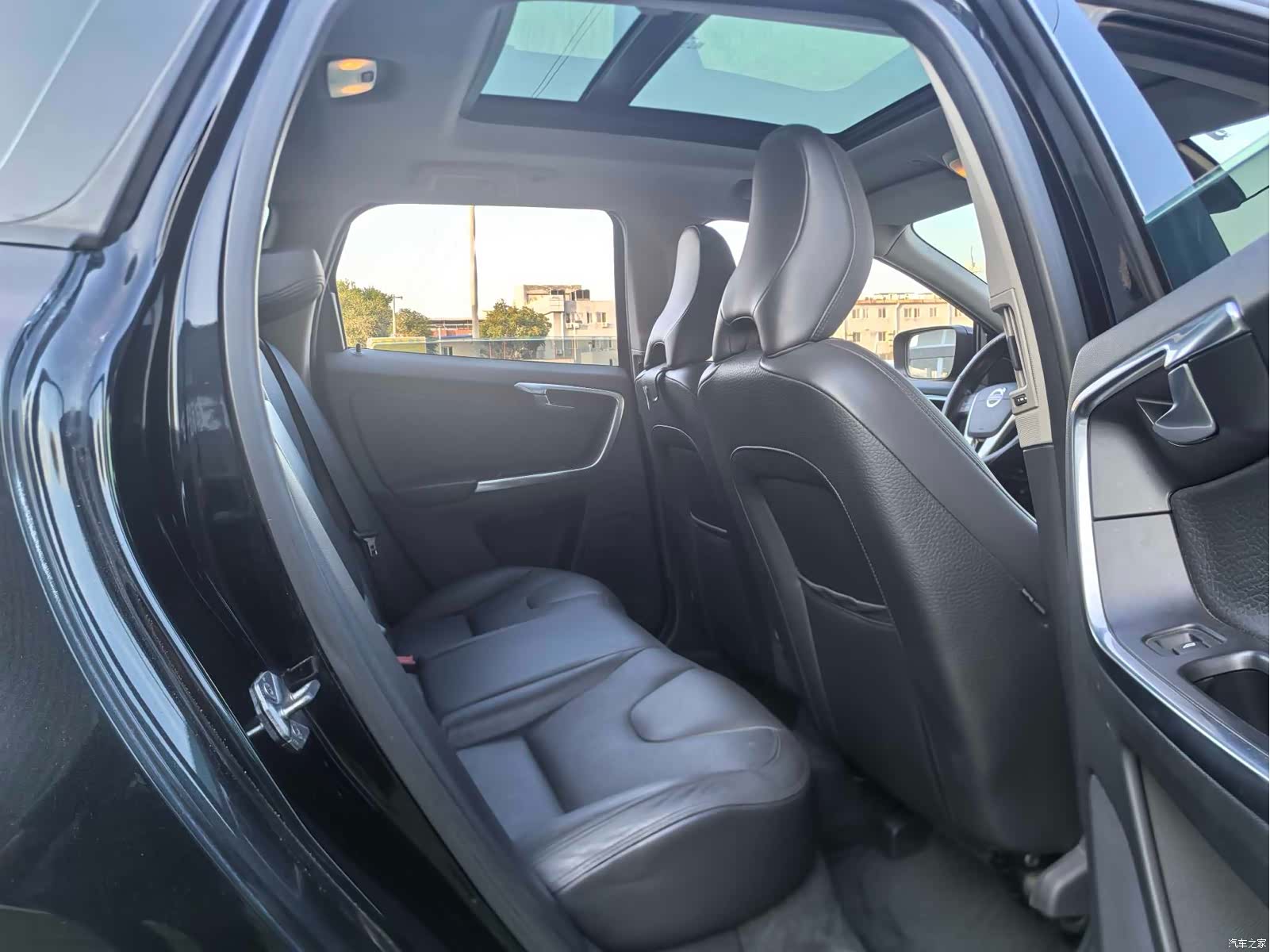 Volvo XC60, 2013 15