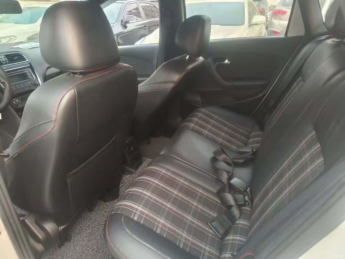 Volkswagen Polo, 2014 все фото