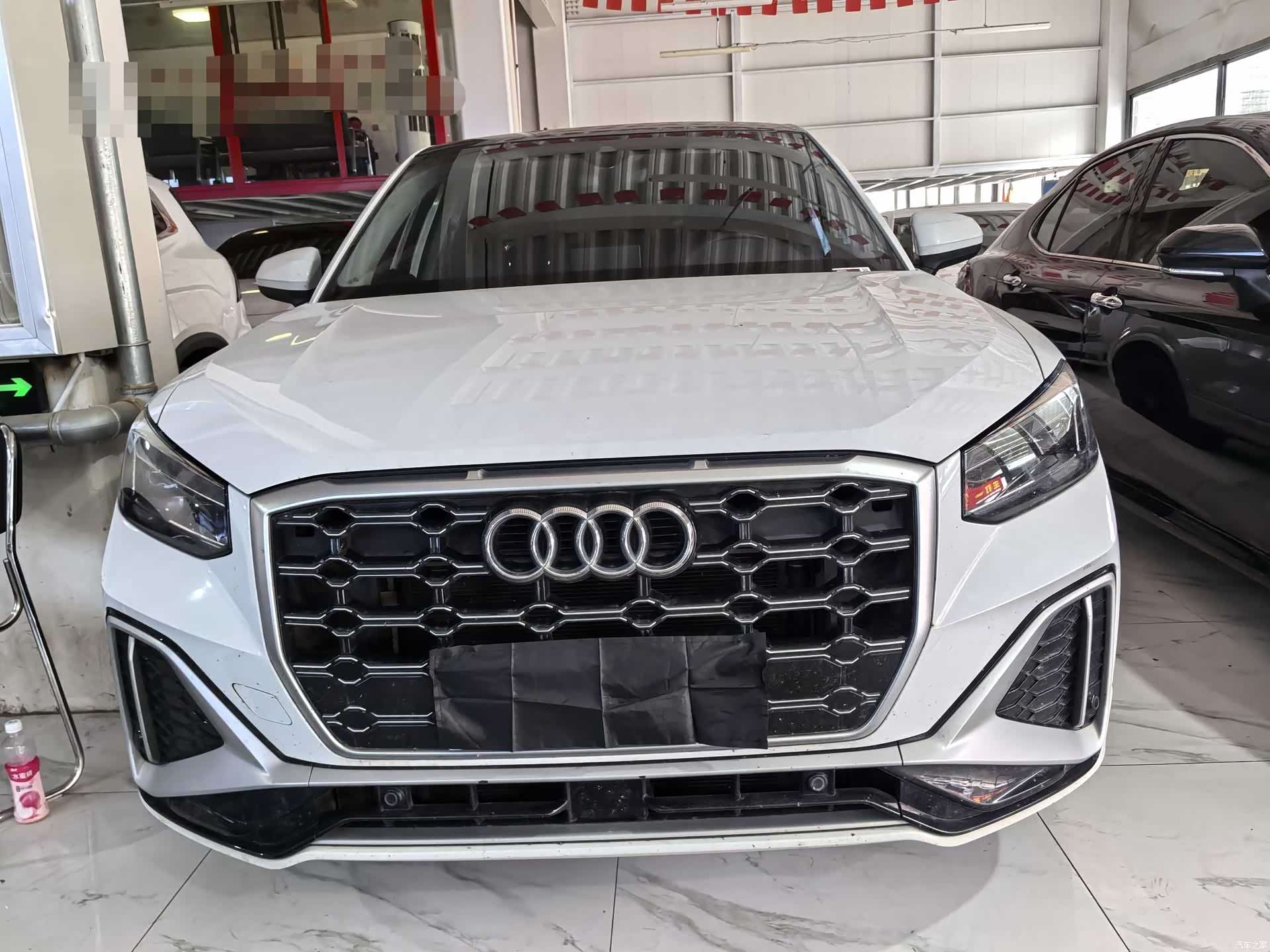 Audi Q2L, 2023 2