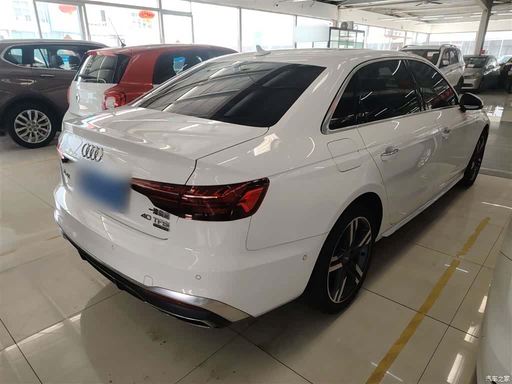 Audi A4L, 2021 7
