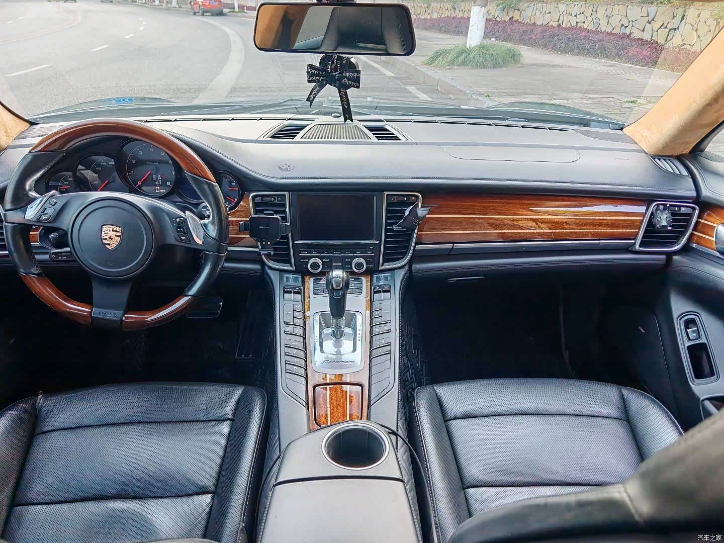 Porsche Panamera, 2011 7
