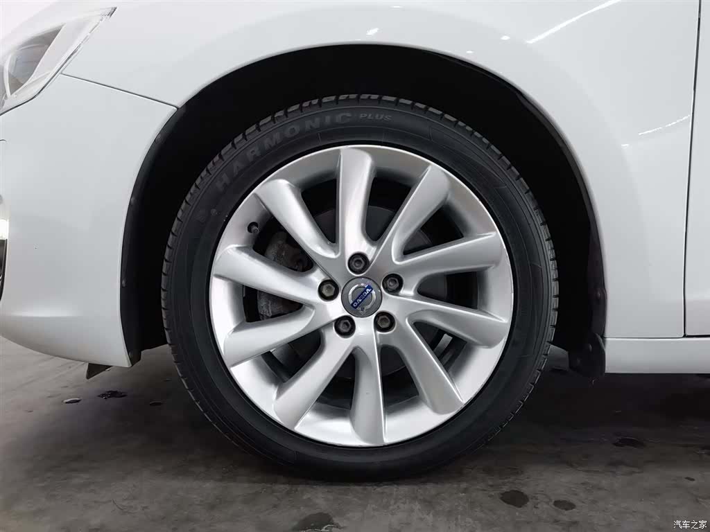 Volvo S60, 2015 17