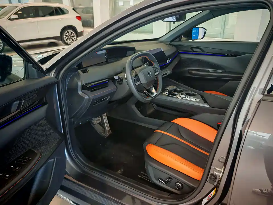 Changan UNI-V