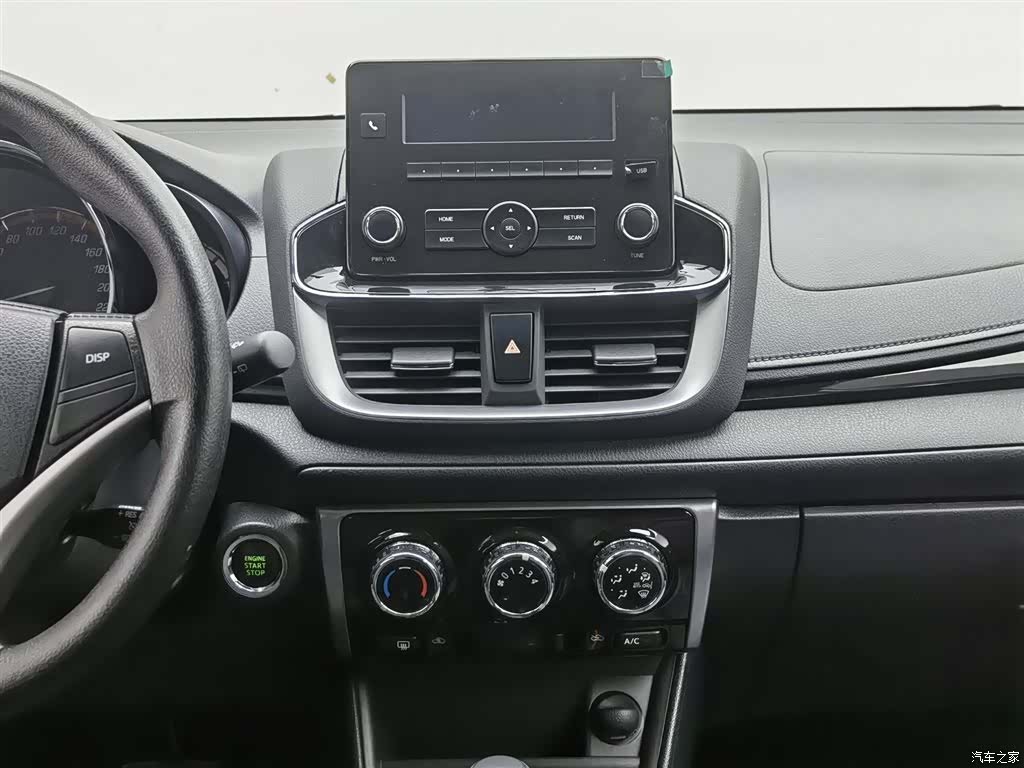 Toyota YARiS L, 2022 12