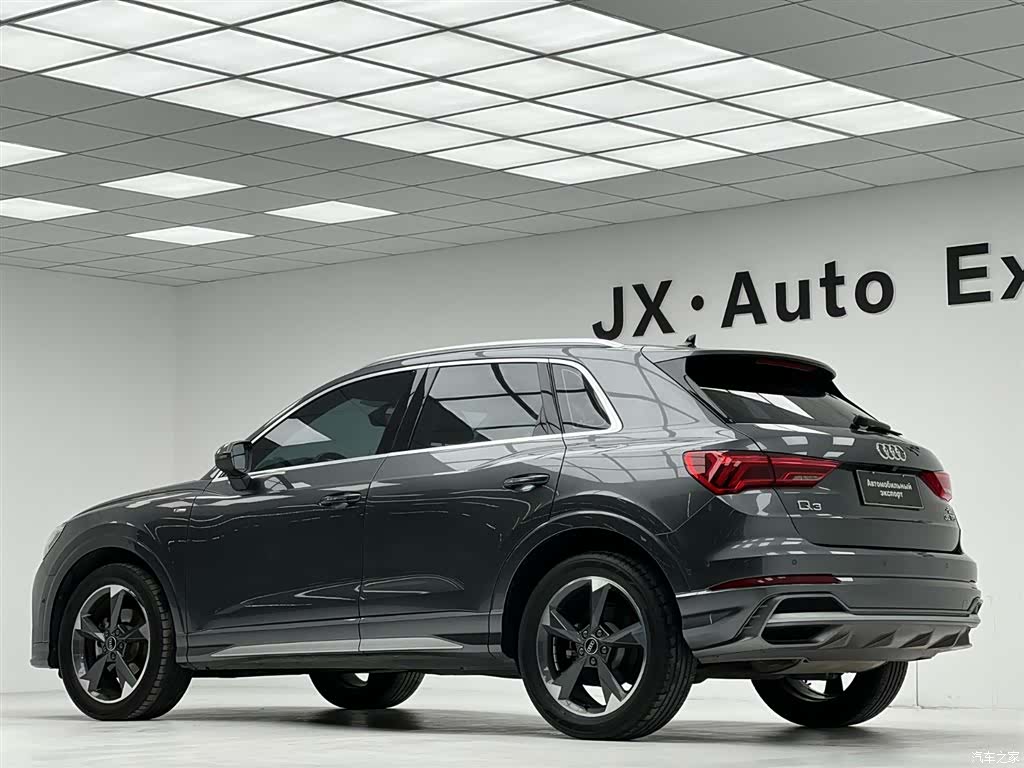 Audi Q3, 2021 9