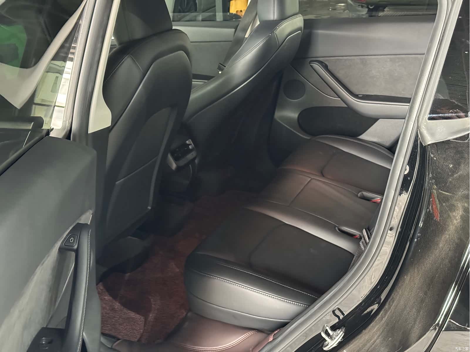 Tesla Model Y, 2023 8