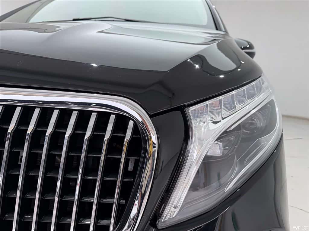 Mercedes-Benz 7, 2020 2