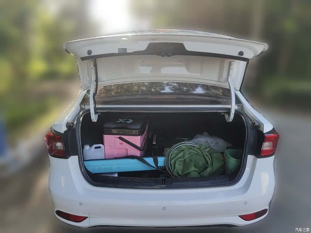 Roewe i5, 2019 10