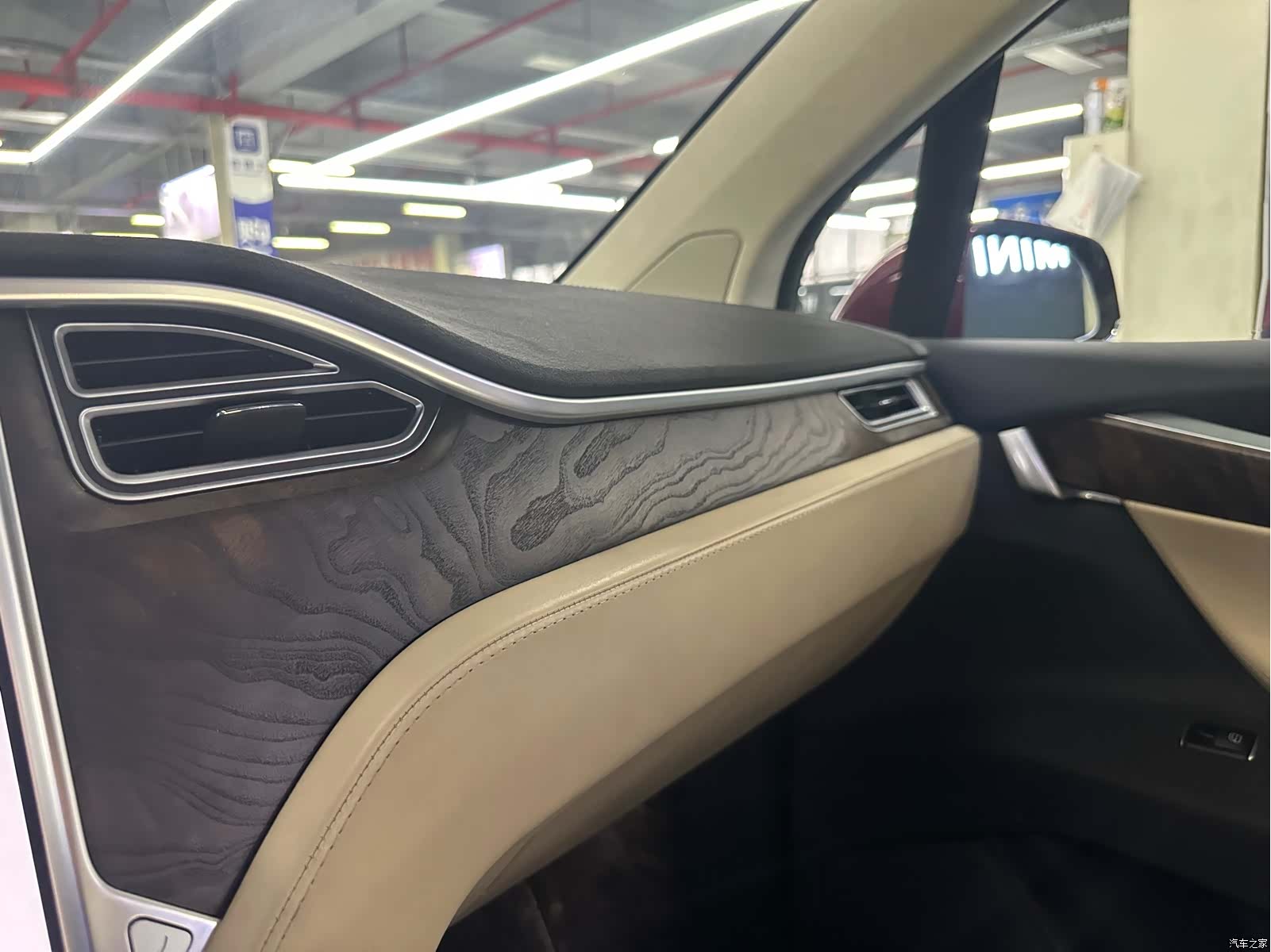 Tesla Model X, 2016 22