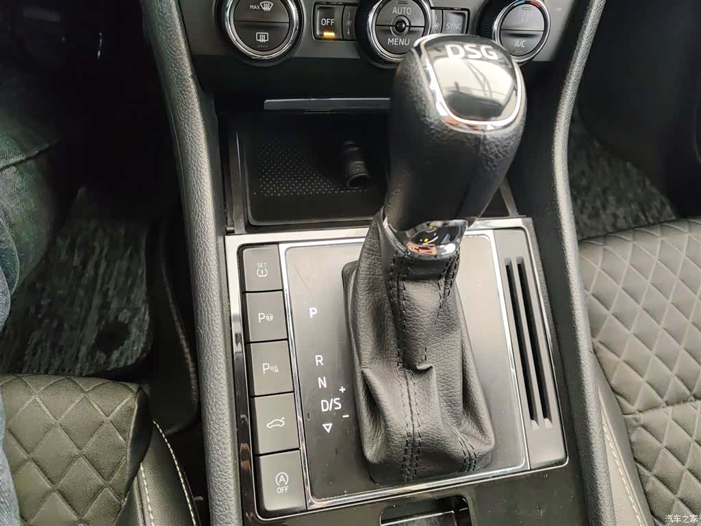 Skoda Superb, 2019 14