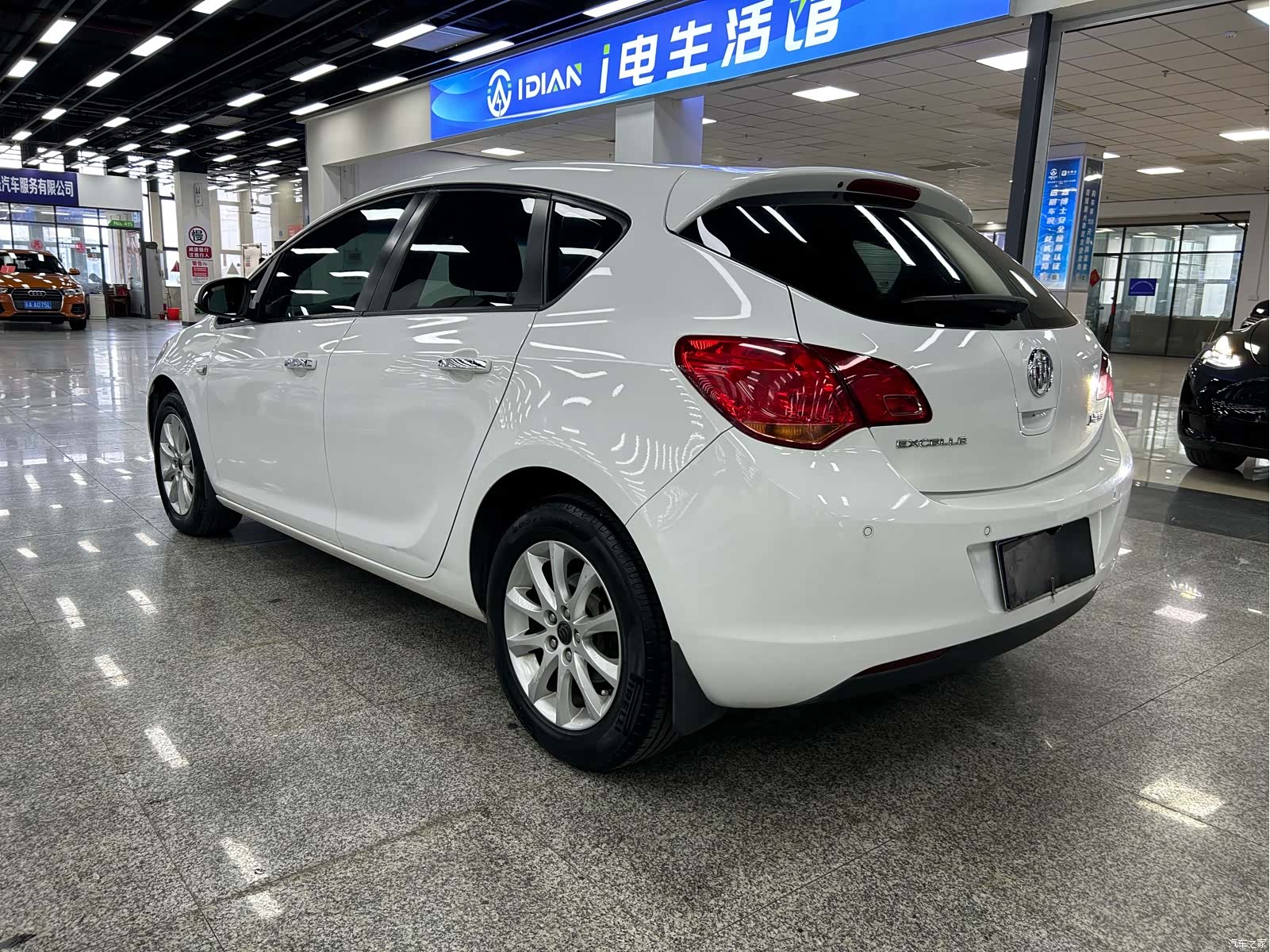 Buick XT, 2013 4