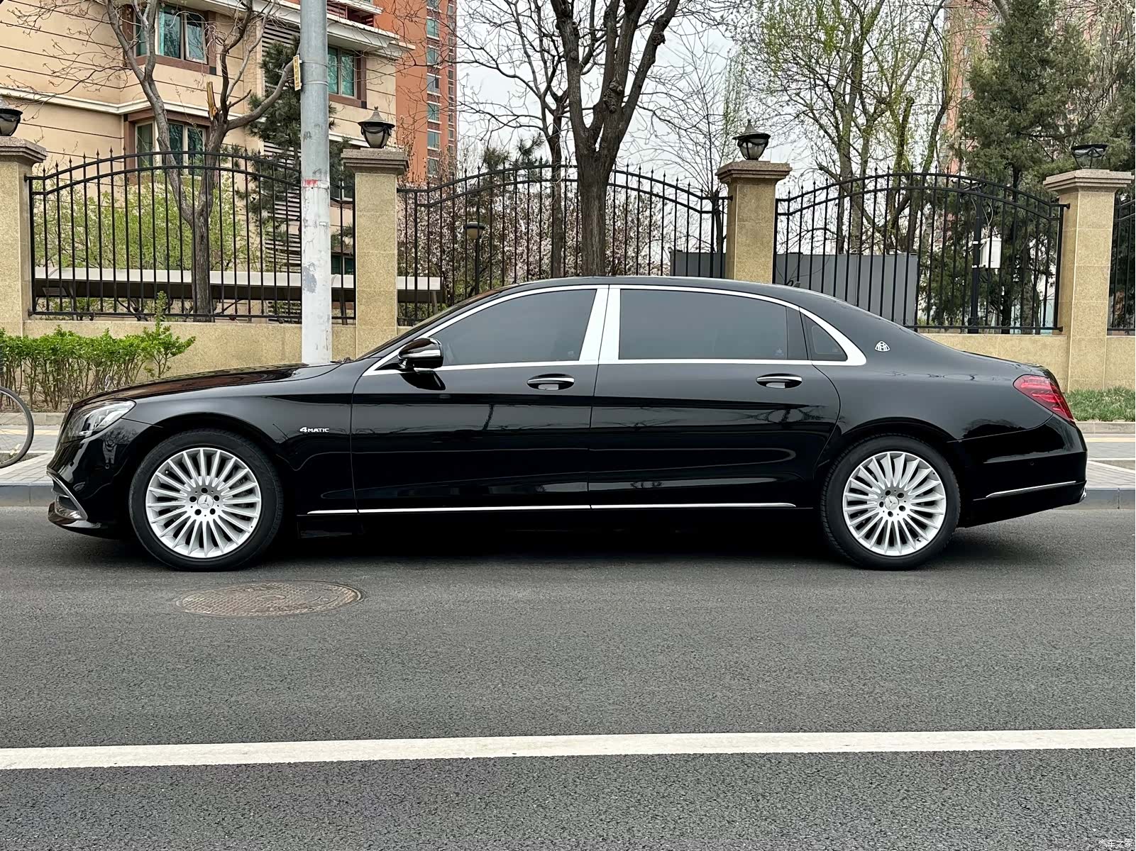 Maybach S-Class, 2019 3