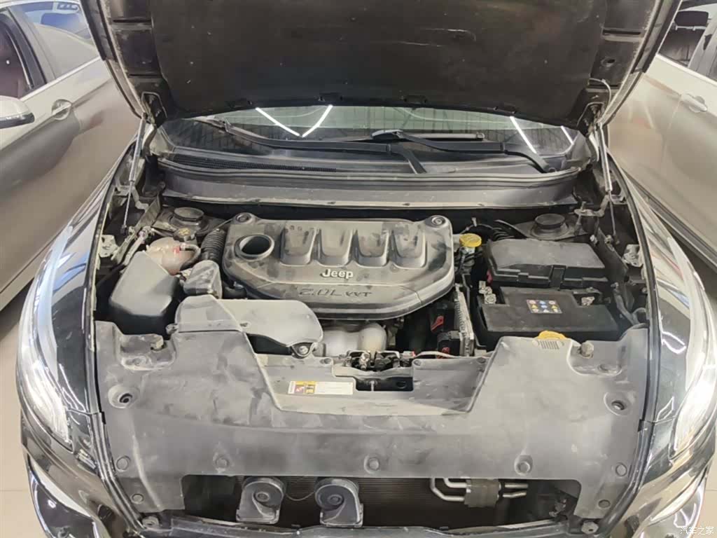 Jeep Cherokee, 2021 20