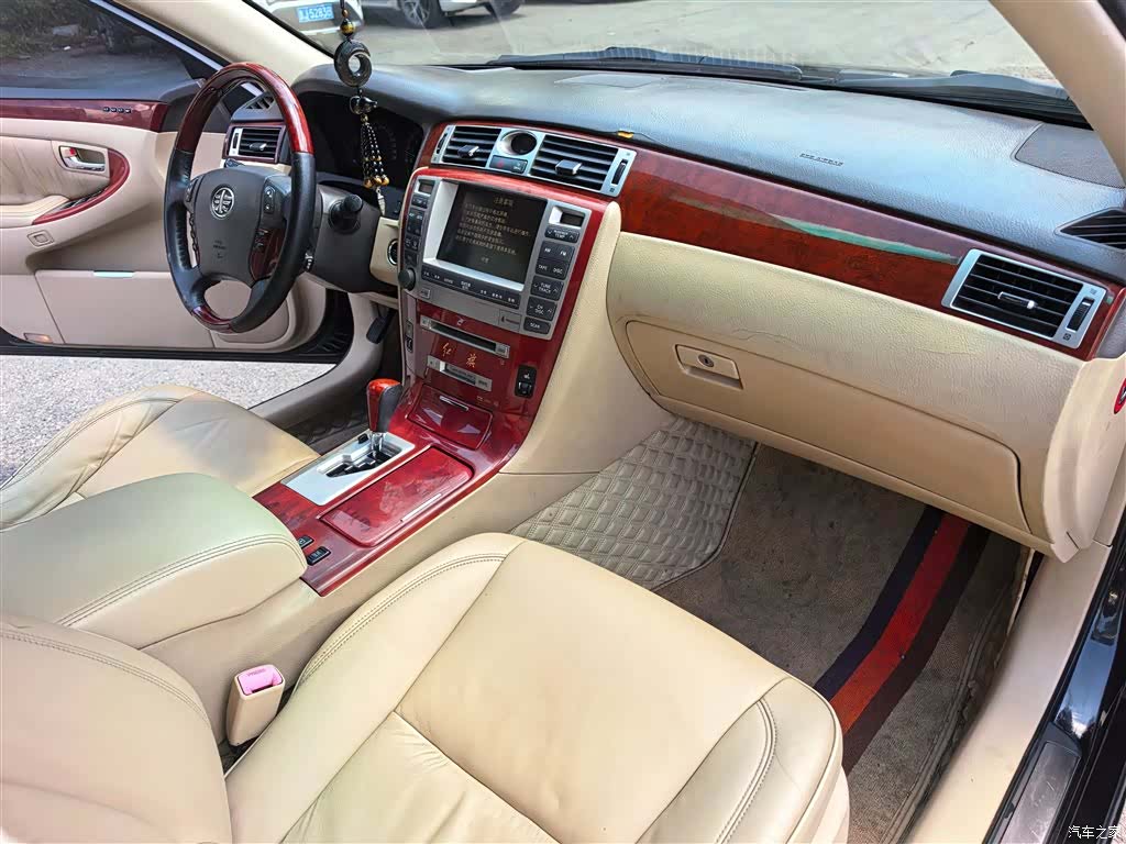 Hongqi HQ300, 2007 7