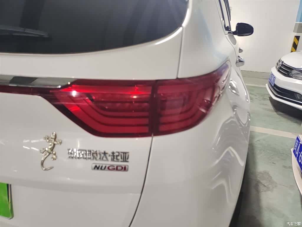 Kia KX5, 2016 8