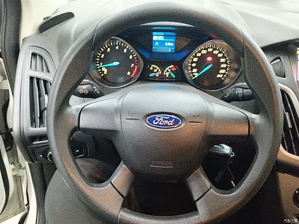 Ford Focus, 2015 11