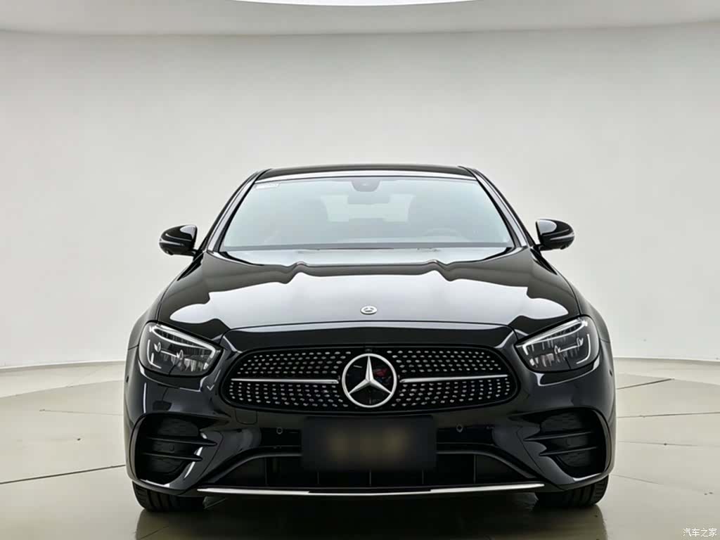Mercedes-Benz E-Class, 2023 10
