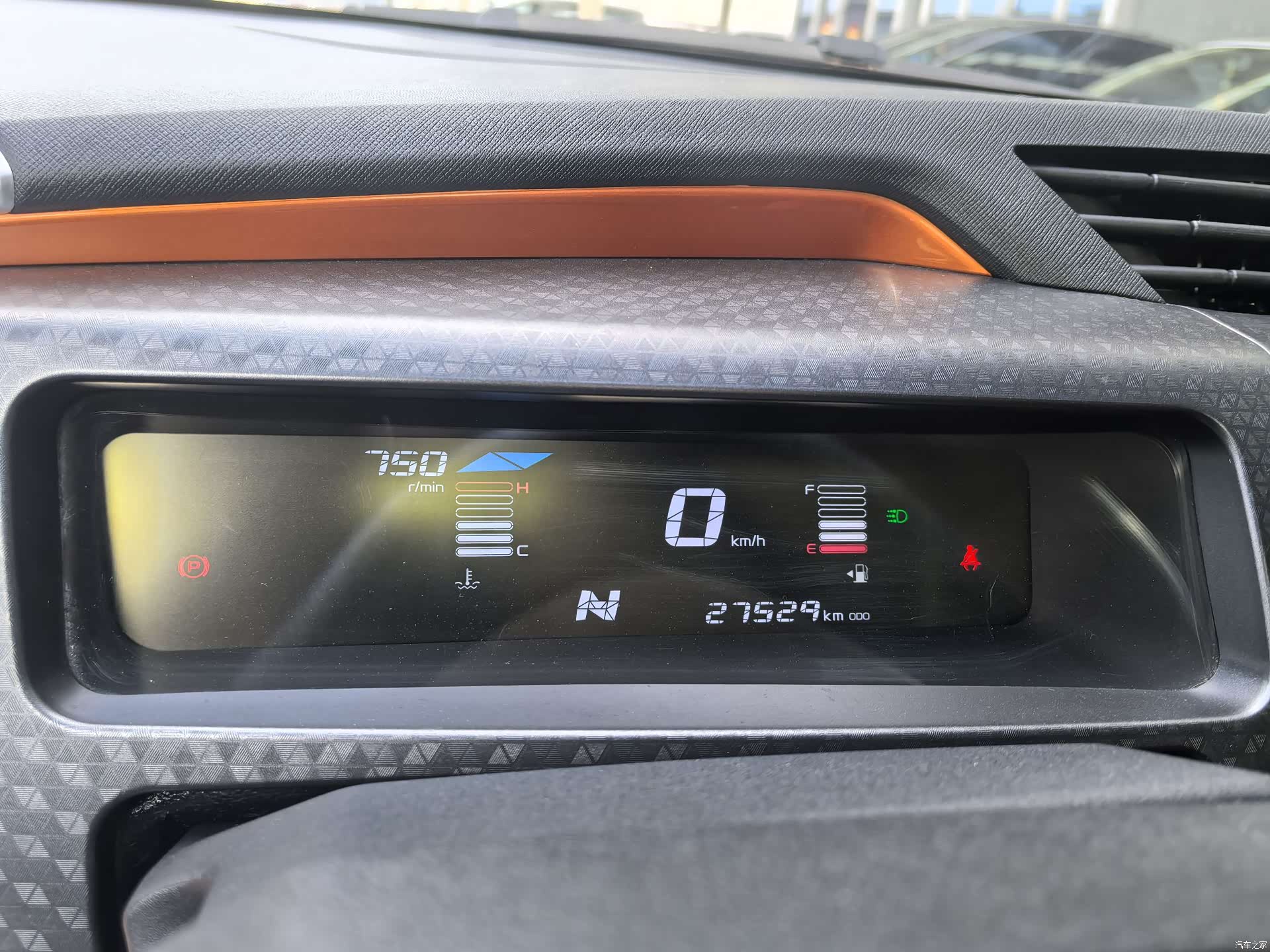Geely X1, 2018 13
