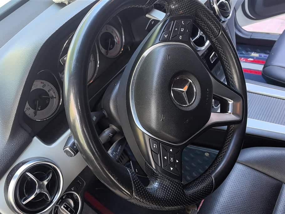 Mercedes-Benz GLK class