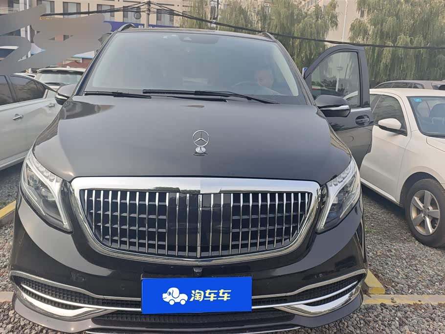 Mercedes-Benz V-class