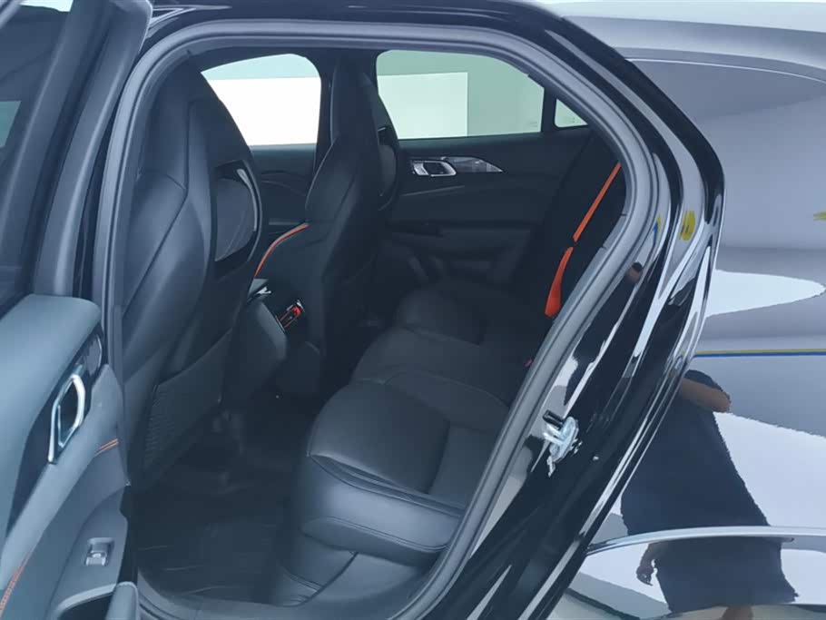 Lynk & Co 02 Hatchback