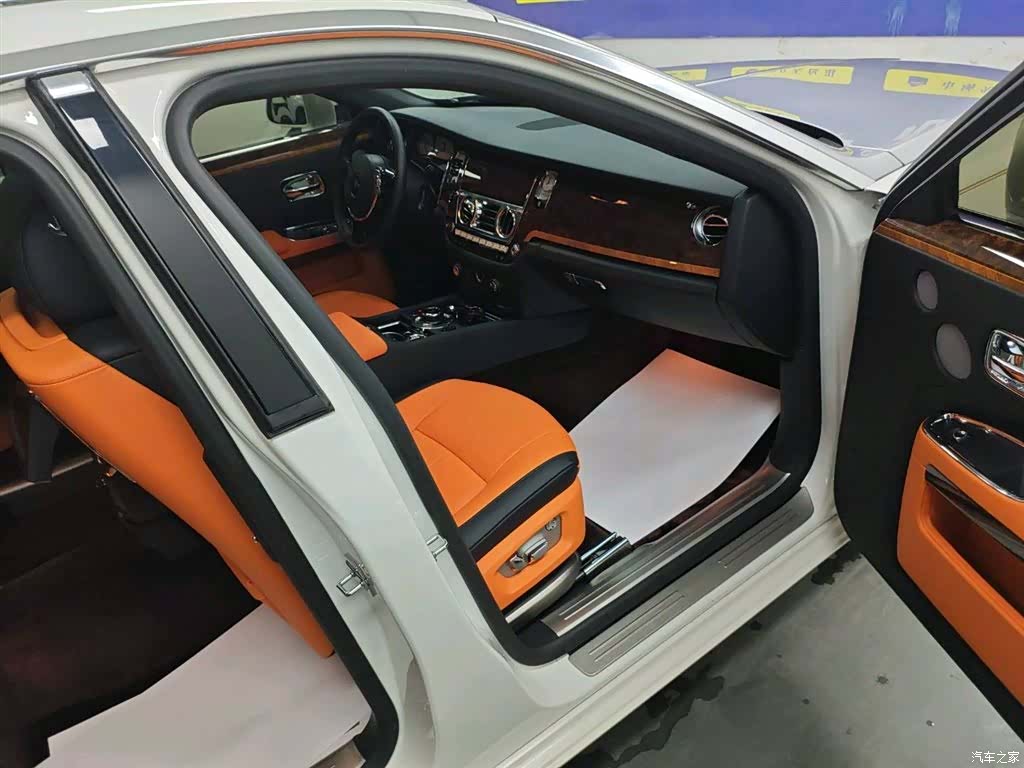 Rolls-Royce Ghost, 2014 9