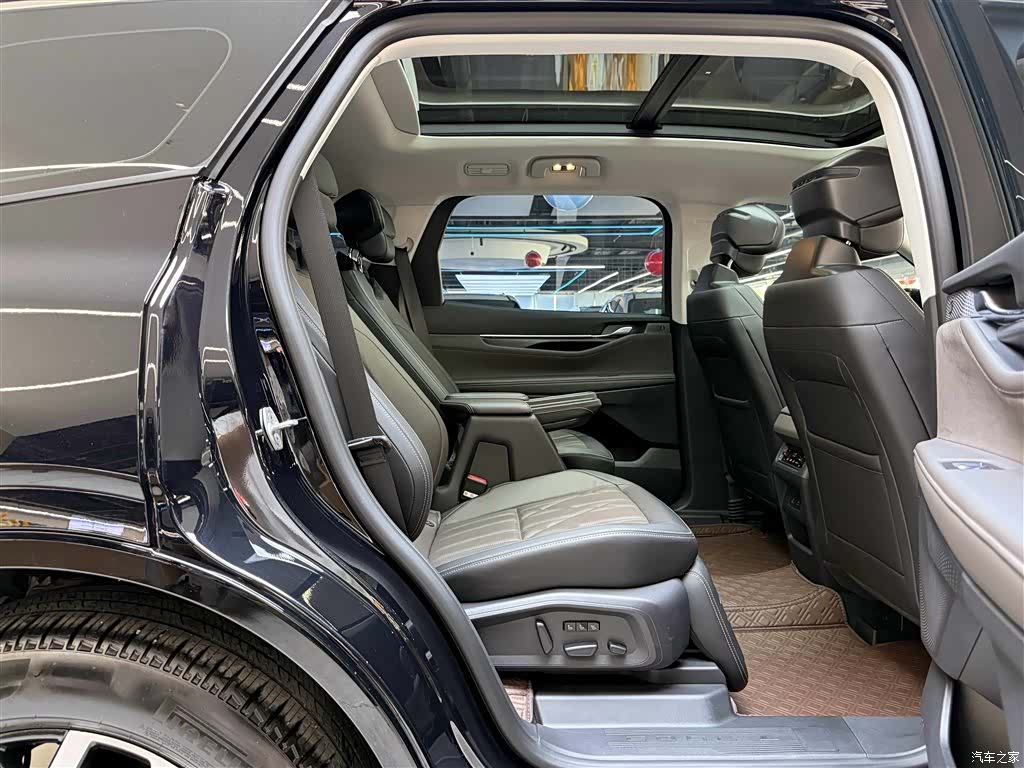 Ford Edge L, 2025 9