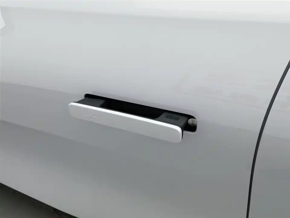 Geely Galaxy Galaxy E8