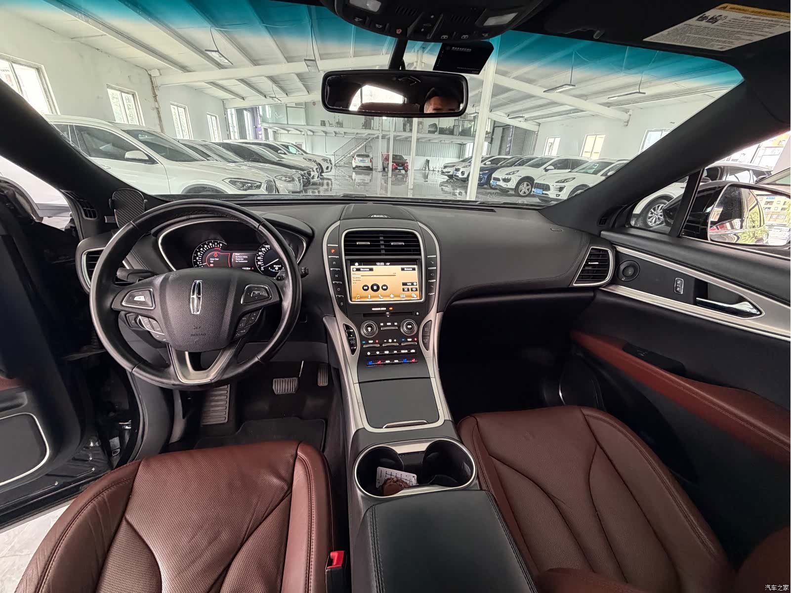 Lincoln MKX, 2017 9