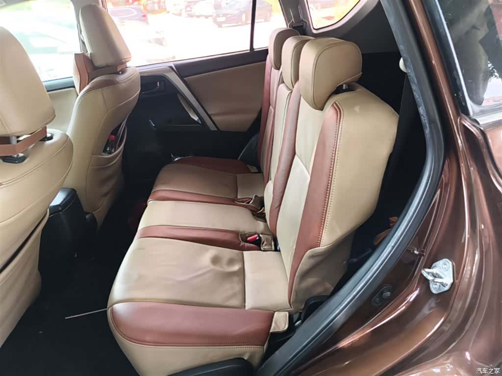 Toyota RAV4, 2017 17