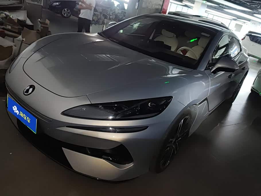Denza Z9GT