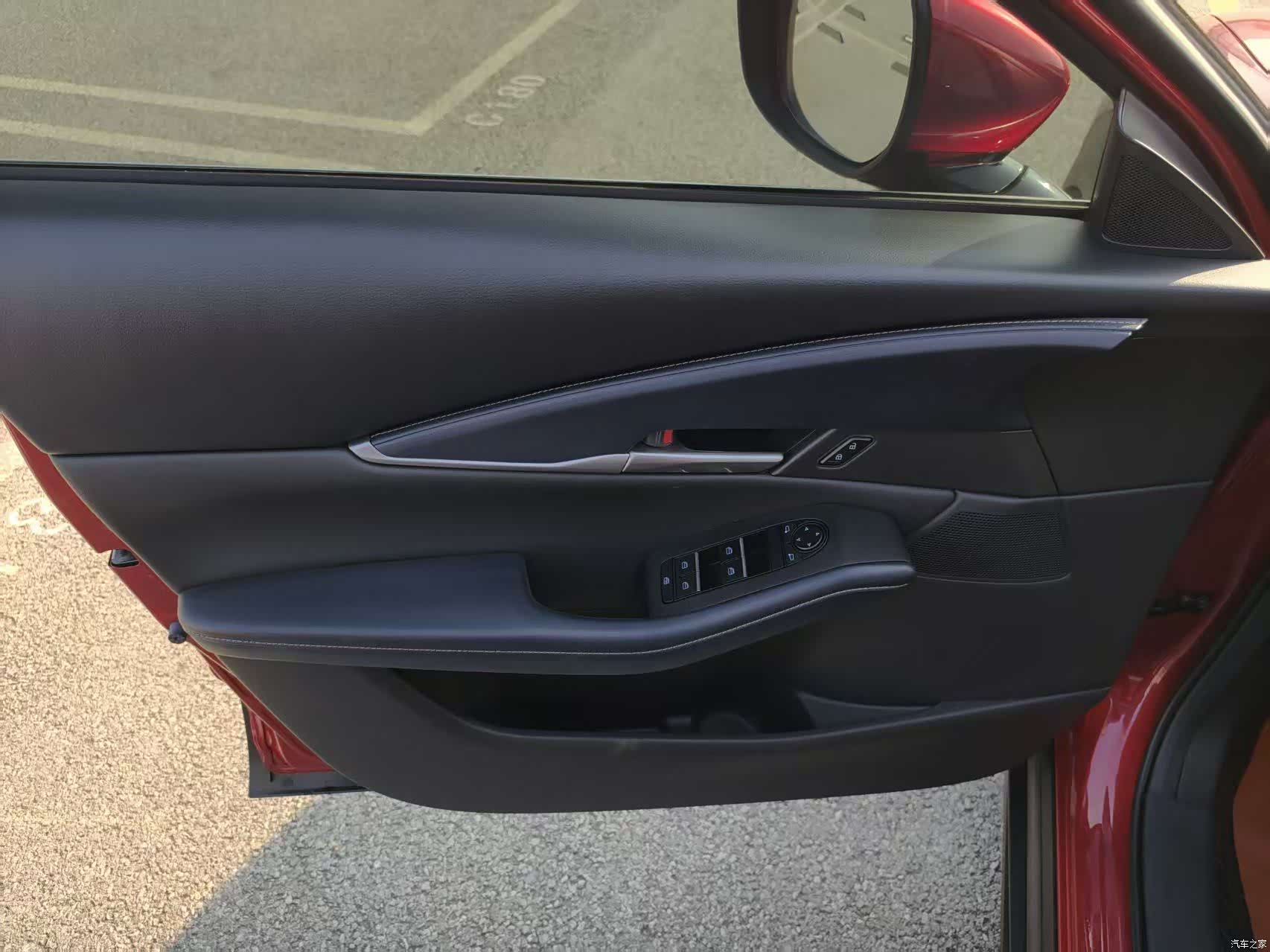 Mazda CX-30, 2022 17