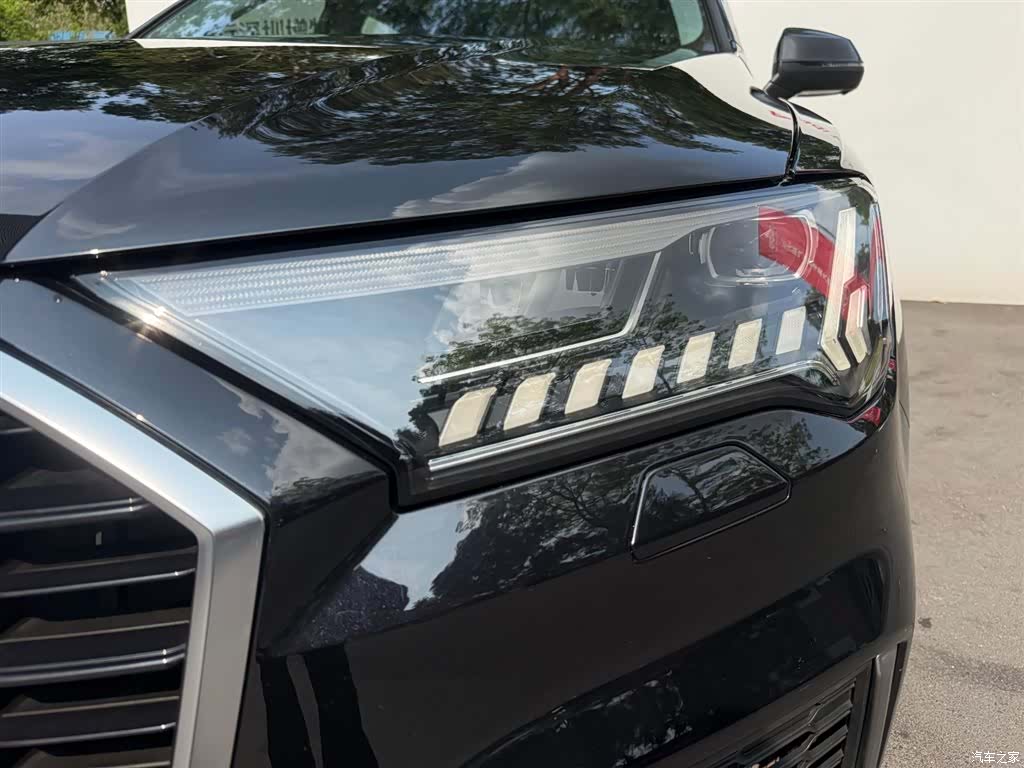Audi Q7, 2021 11