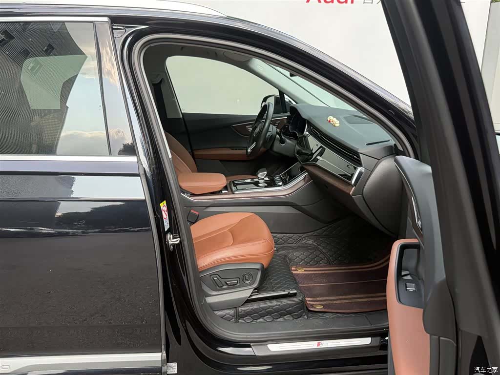 Audi Q7, 2021 9