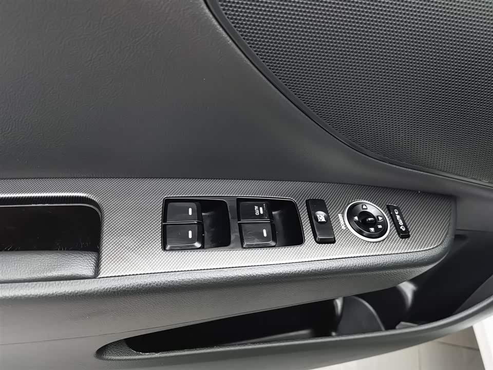 Hyundai Name picture