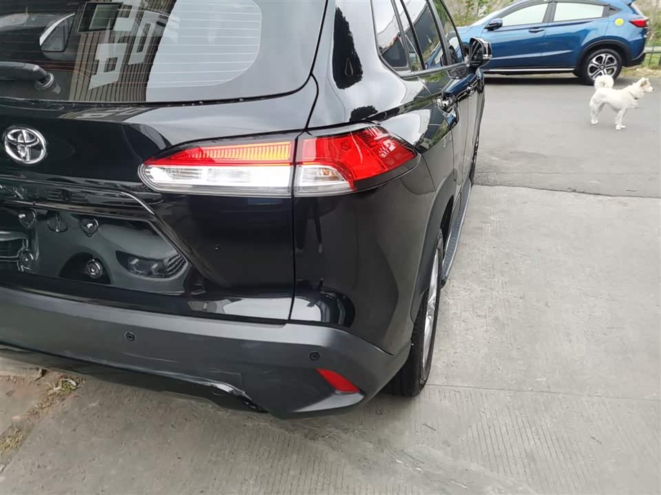 Toyota Corolla Sharp amplifier