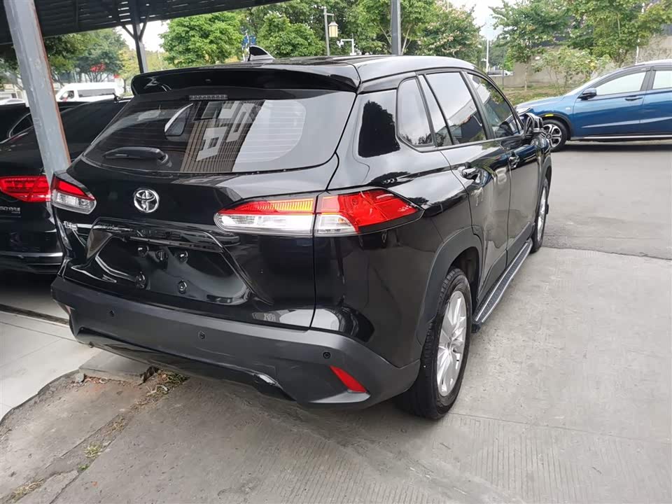 Toyota Corolla Sharp amplifier