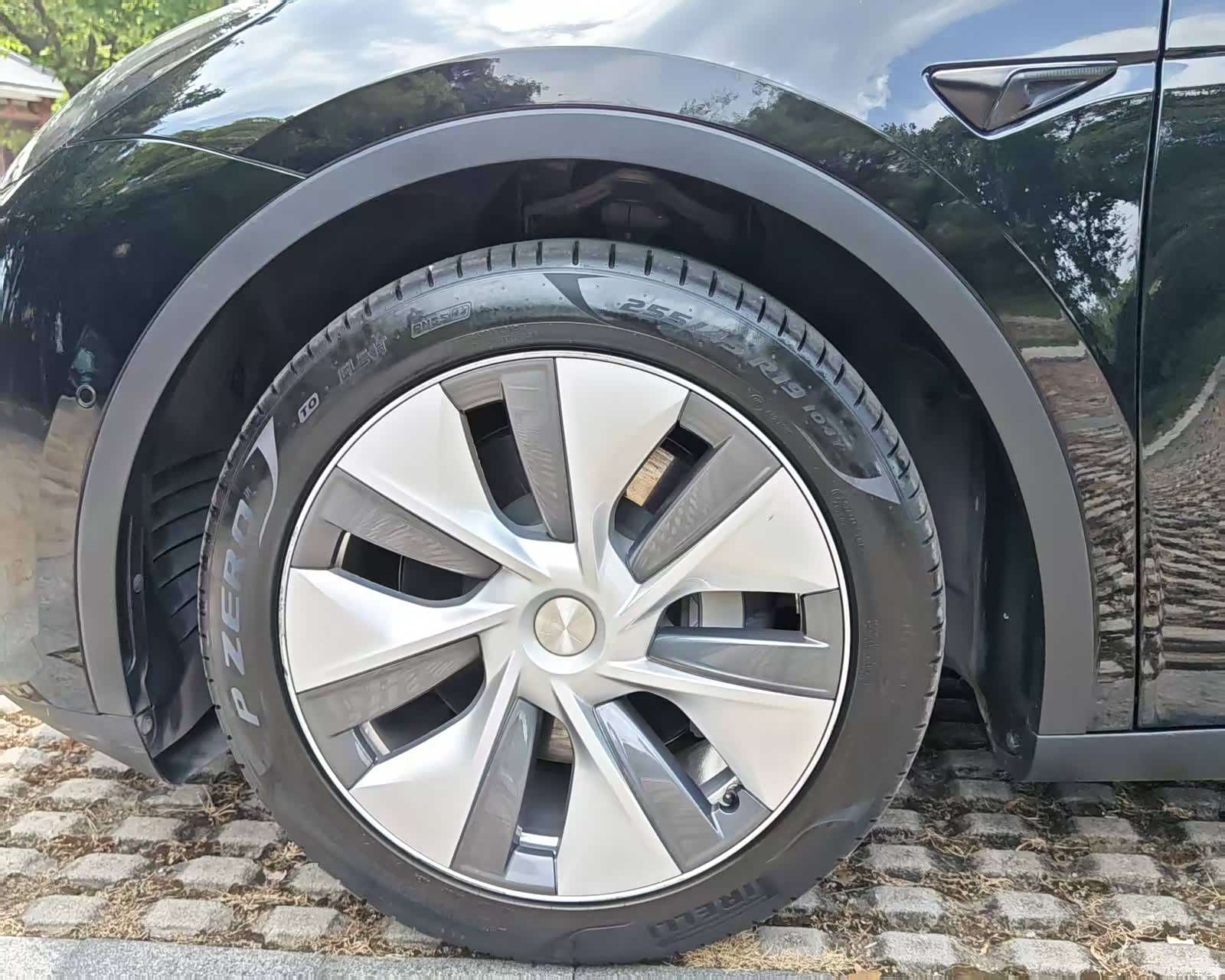 Tesla Model Y, 2022 7