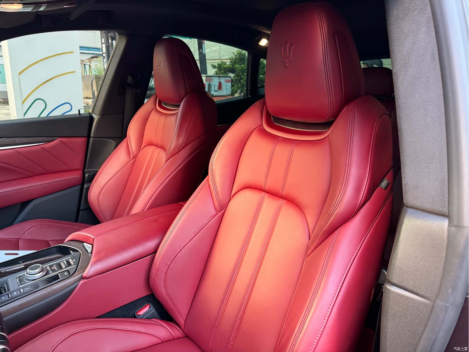 Maserati Levante, 2022 11
