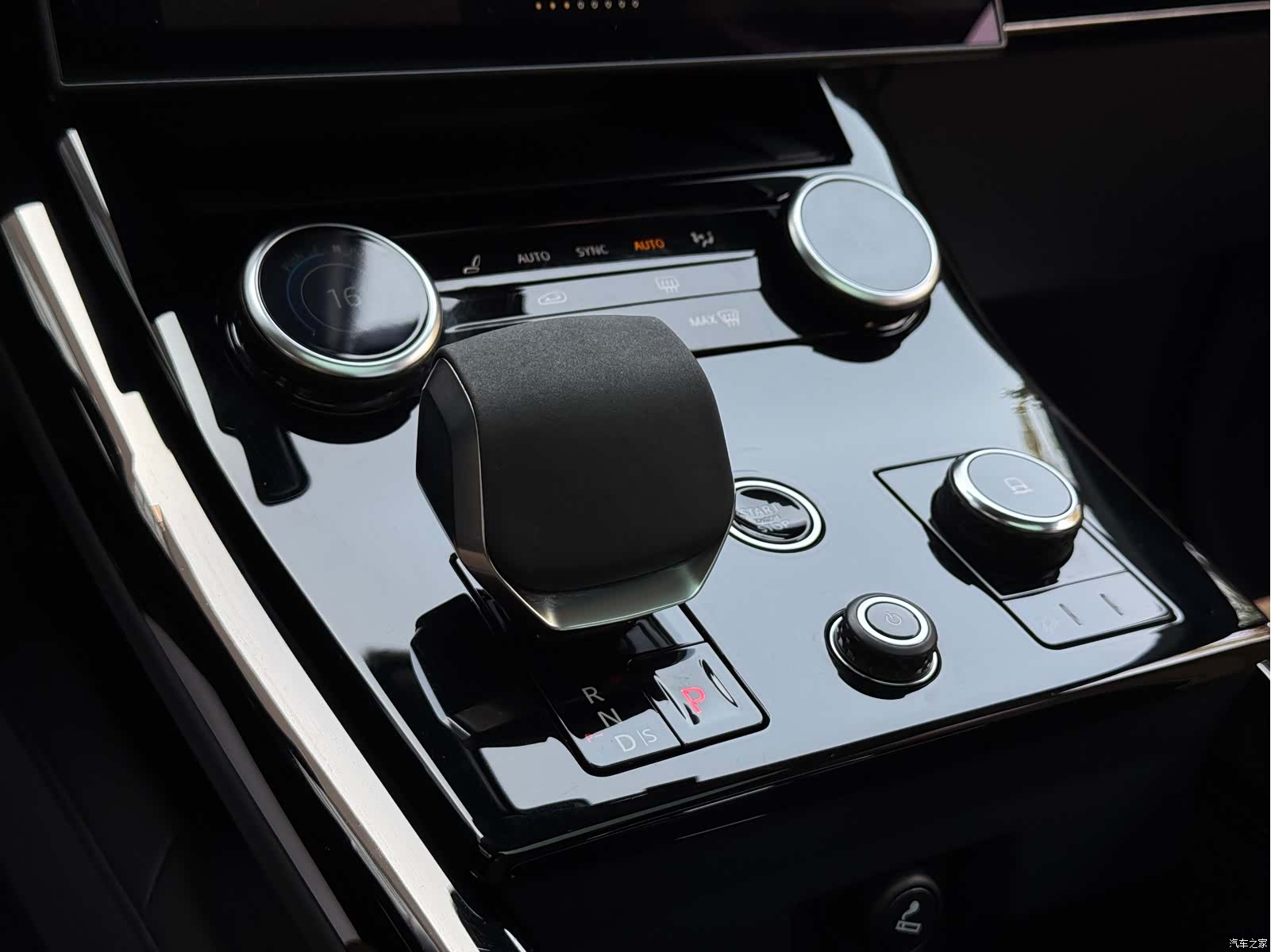 Land Rover Range Rover, 2023 18