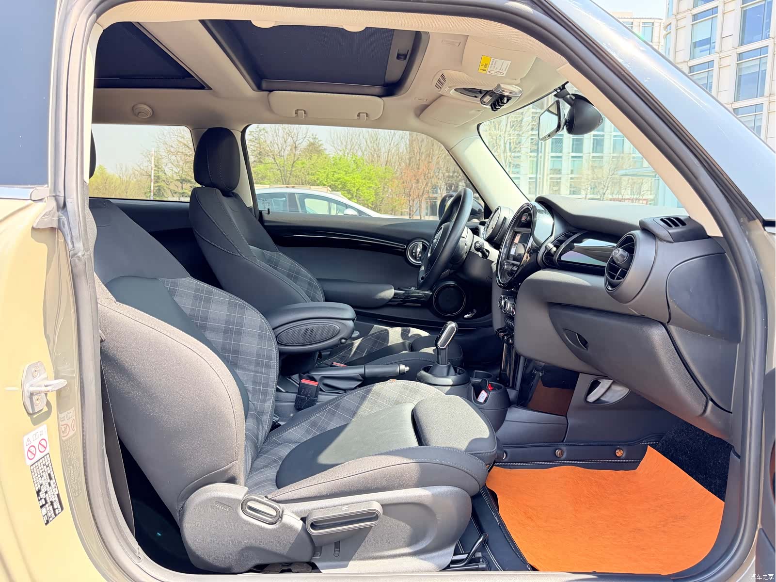 Mini Cooper, 2019 11
