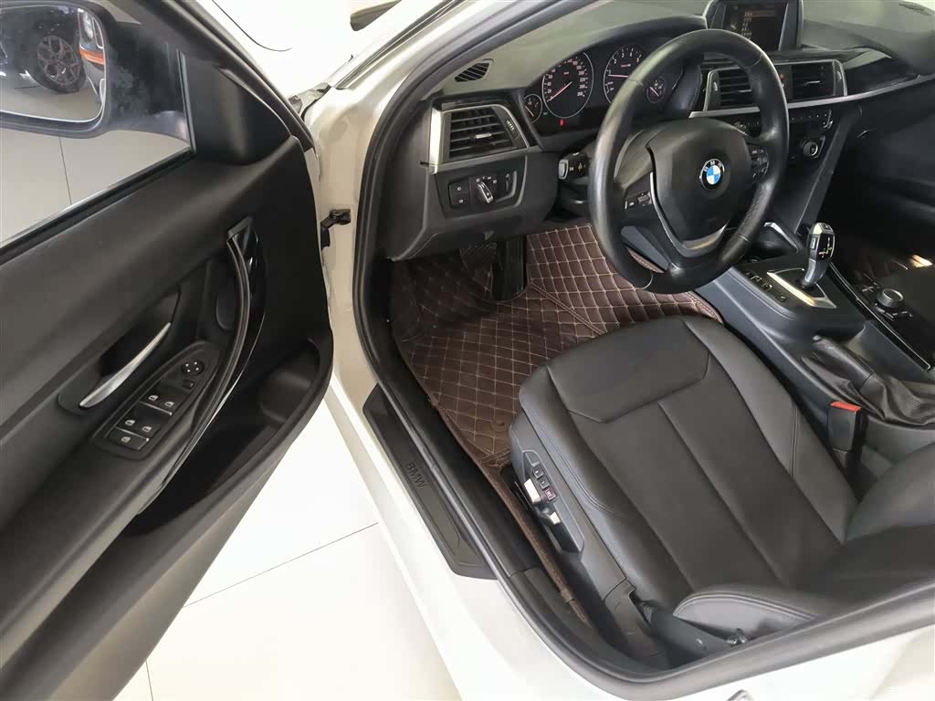 BMW 3 Series, 2016 16