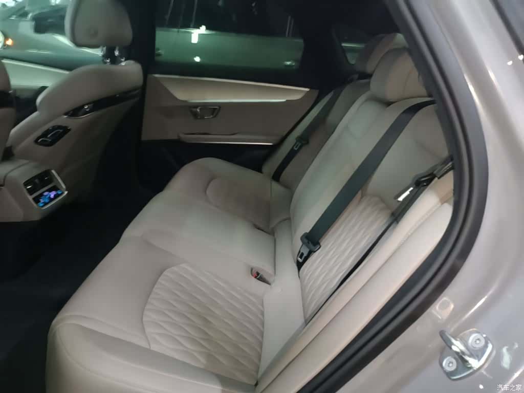 BYD Han, 2024 17