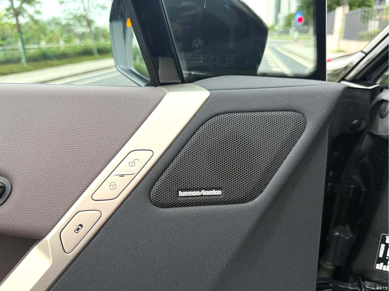 BMW iX, 2023 18