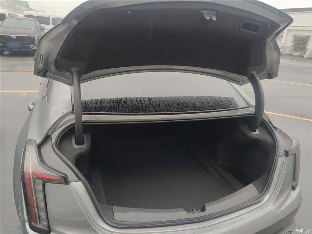 Cadillac CT5, 2023 15