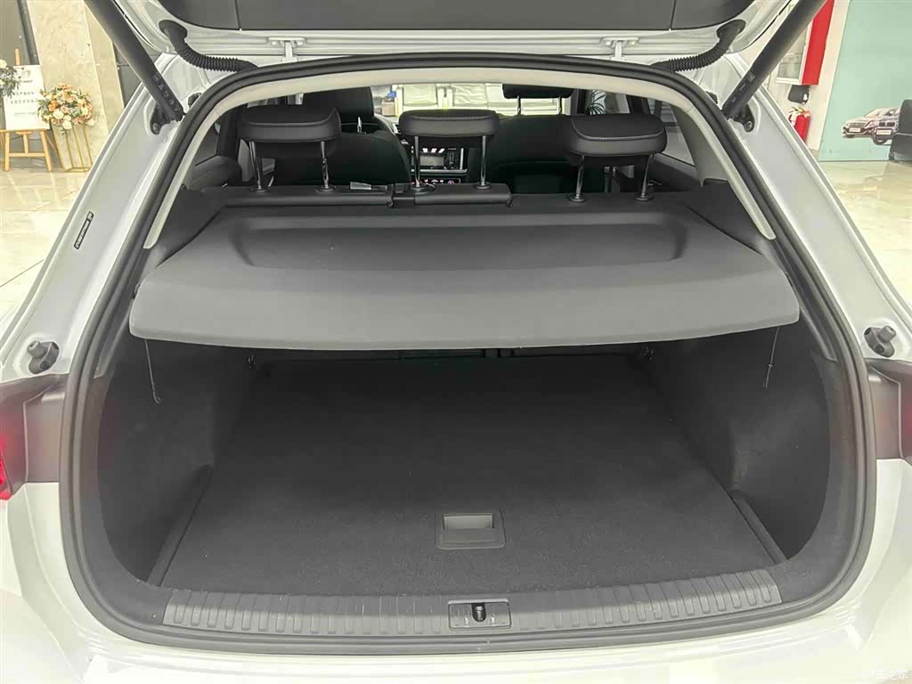 Audi Q3, 2023 16
