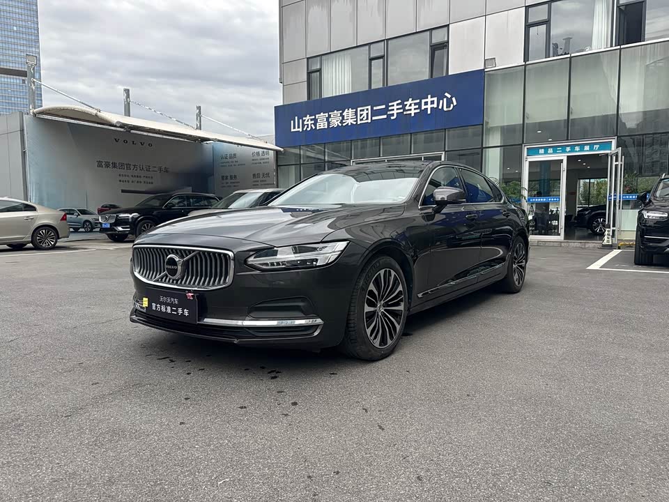 Volvo S90