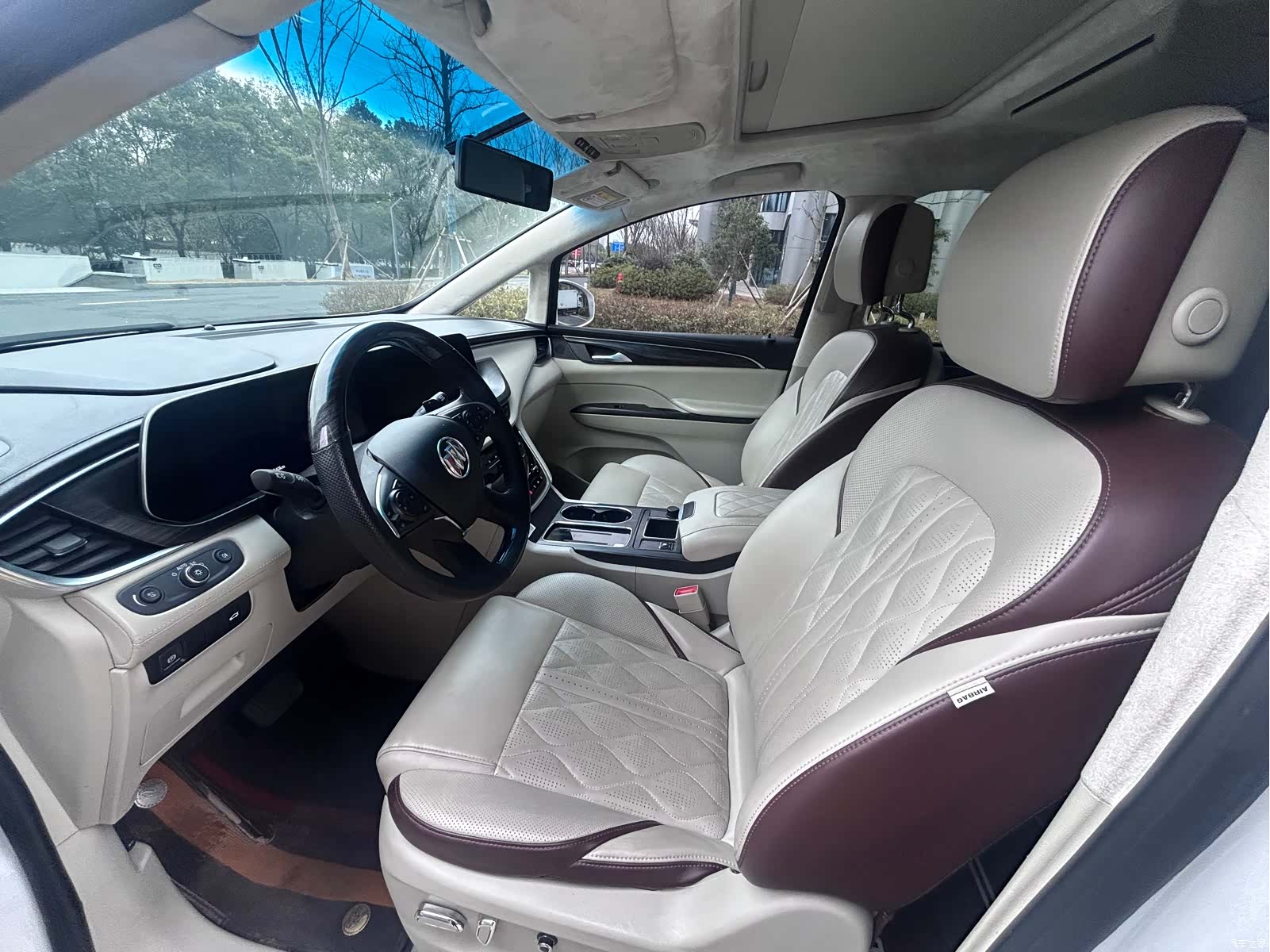 Buick GL8, 2021 9