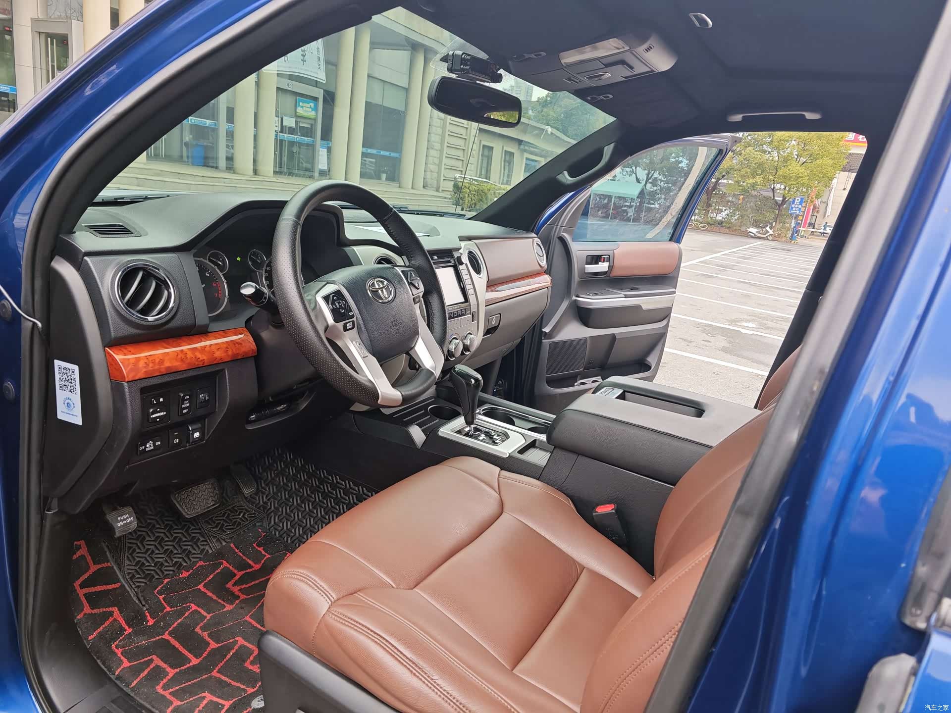 Toyota Tundra, 2015 10