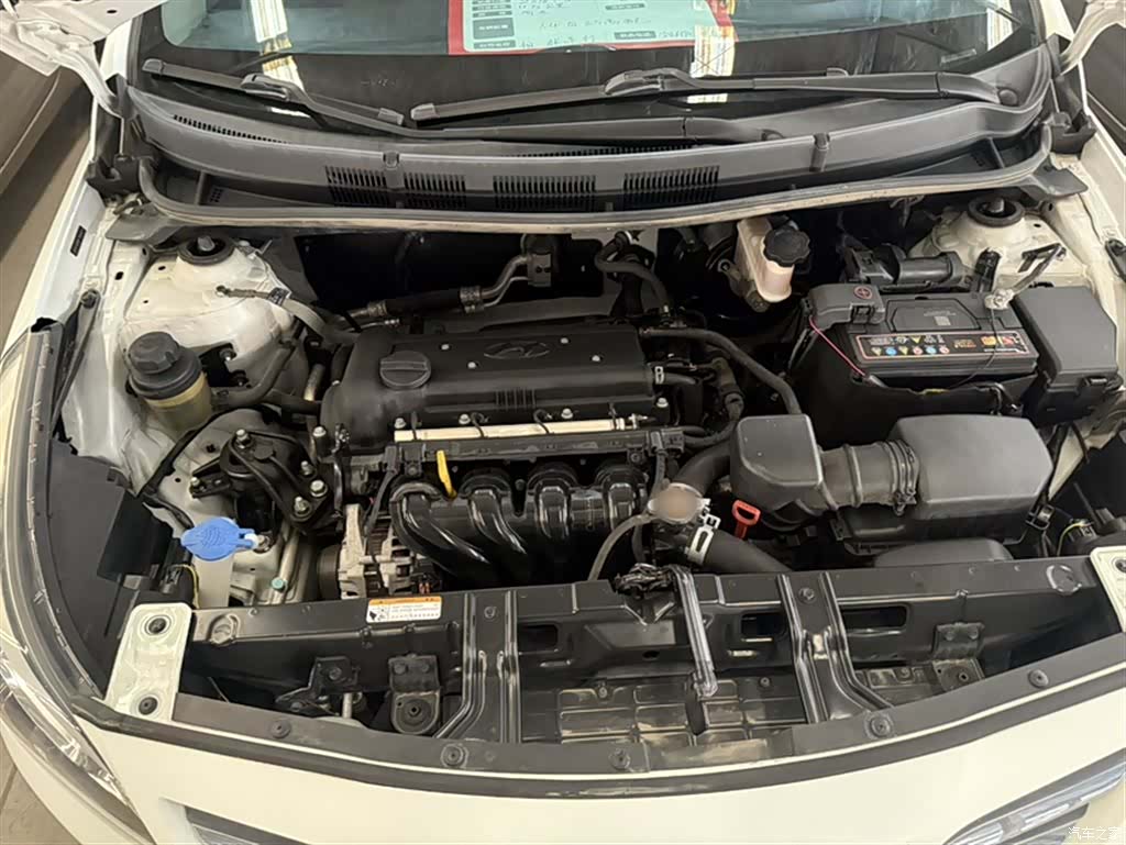 Hyundai GLX, 2016 11